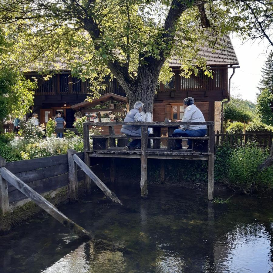 Guesthouse Pod Rastockim Krovom Slunj Εξωτερικό φωτογραφία